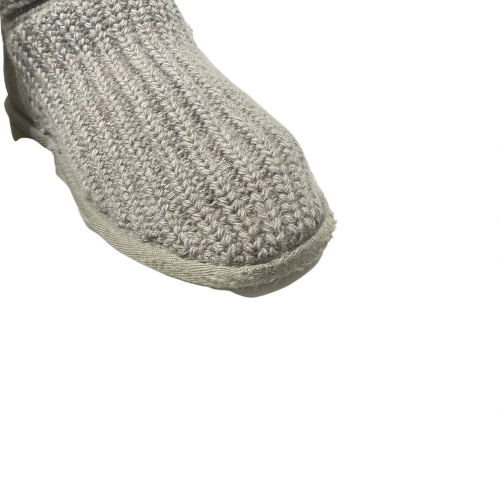 UGG Classic Cardy Knit Gray Boots Women's Size 5 Style 1016555‎